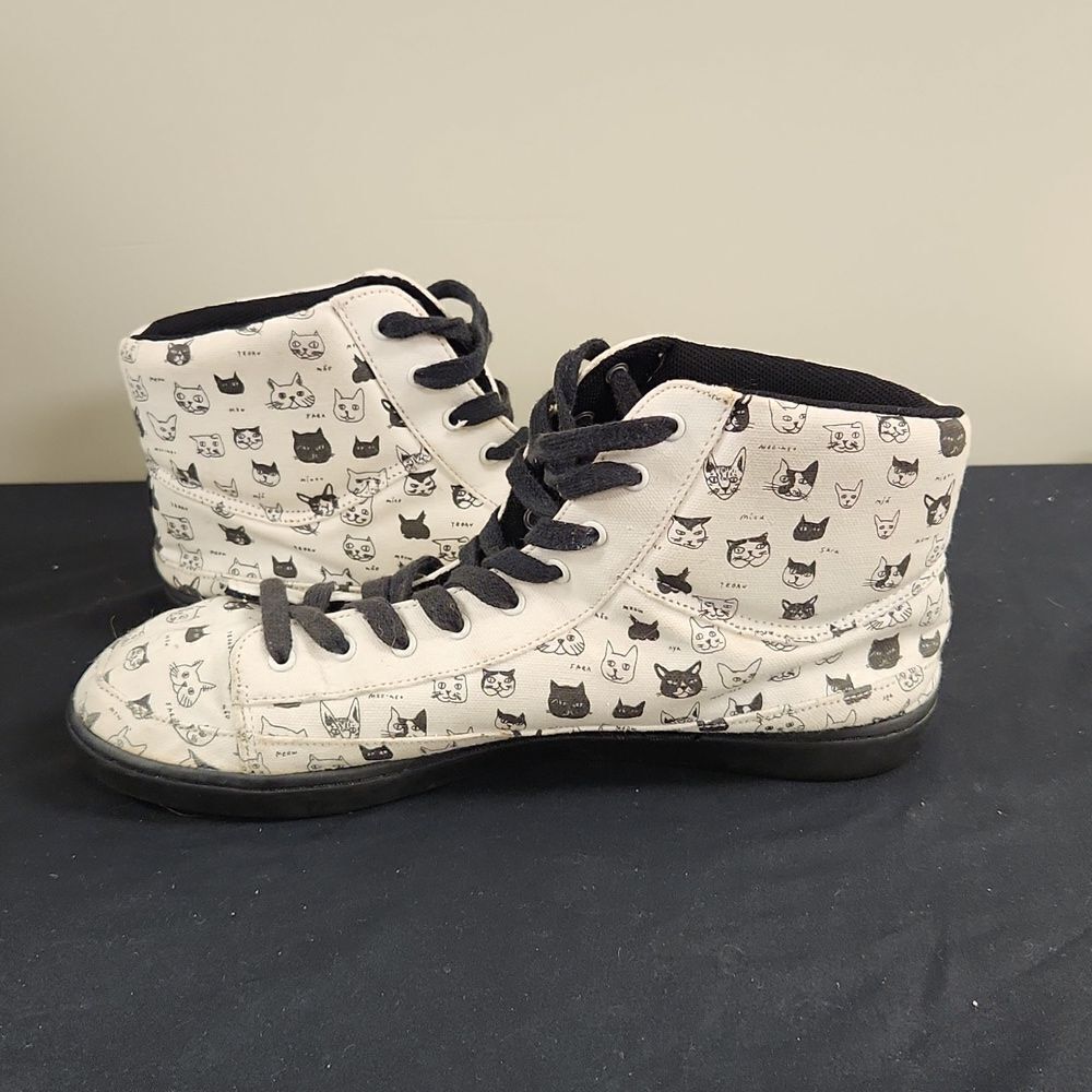 Keep Cat Shoes 11 View 4
